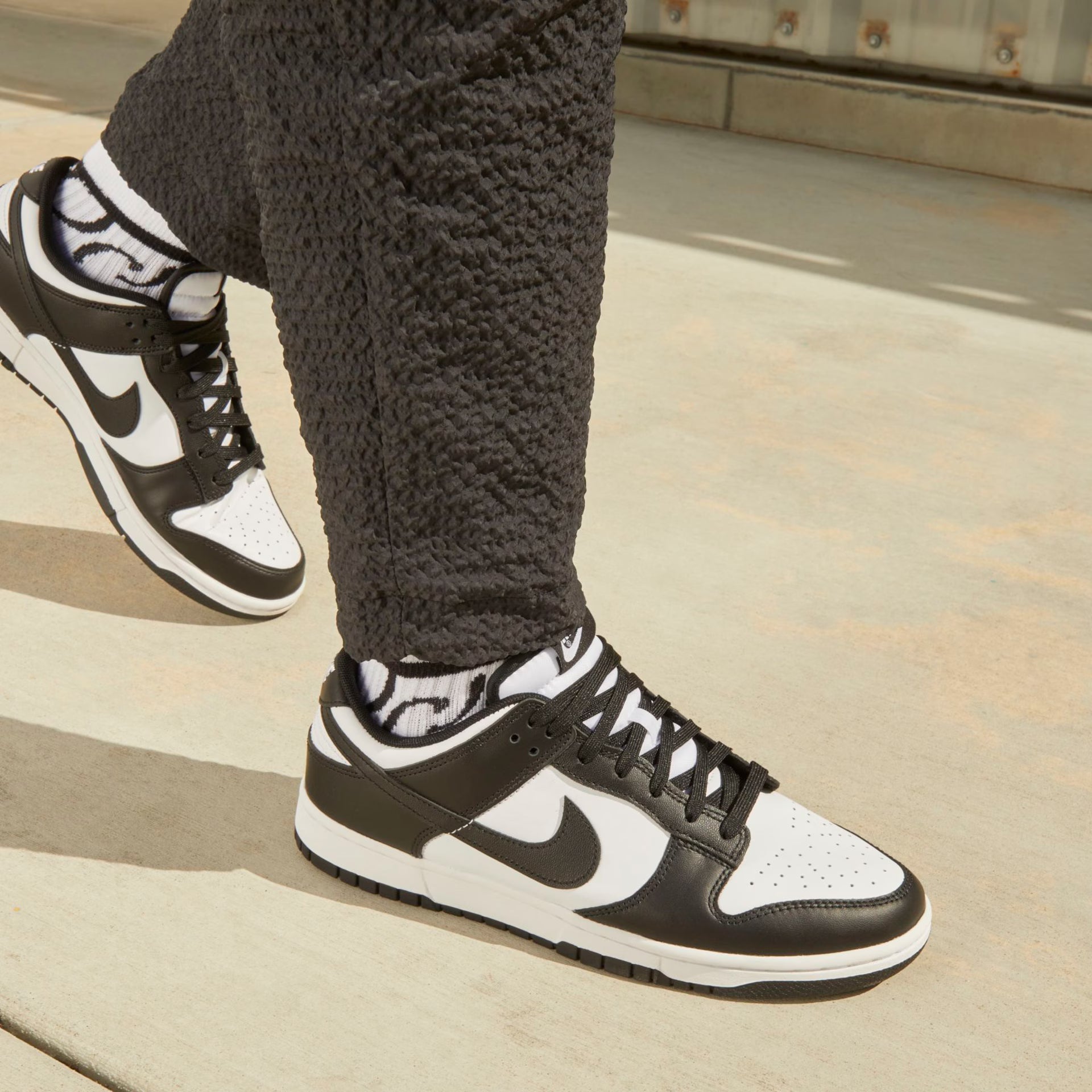 Tênis Nike Dunk Low Retro Panda